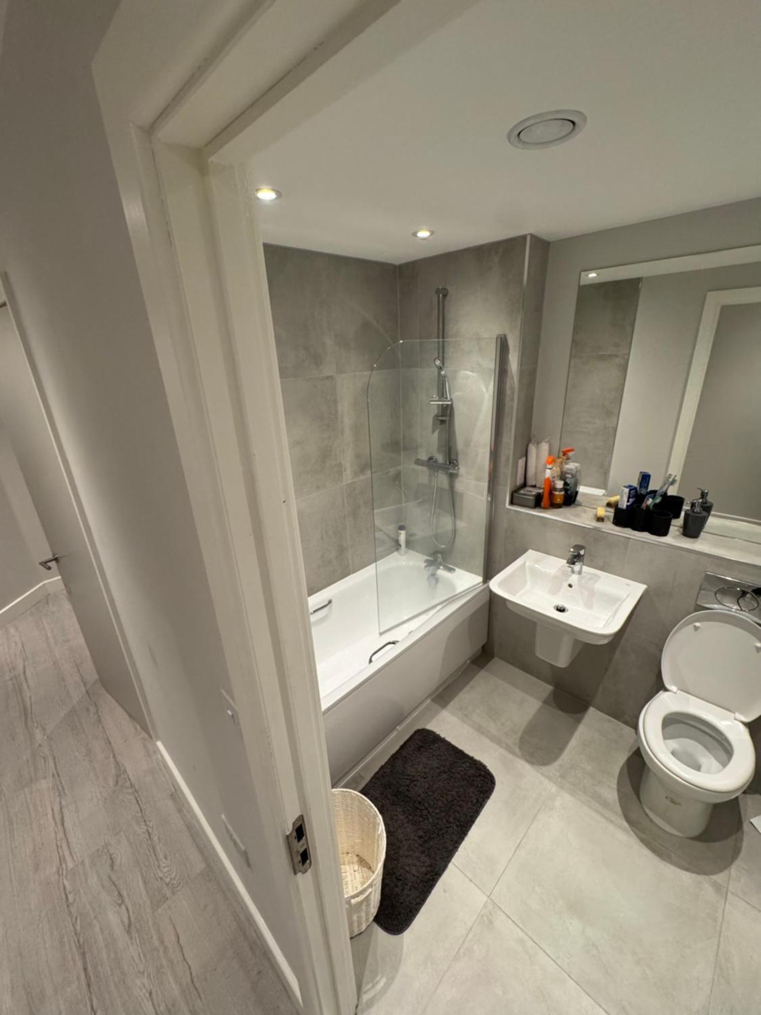 Regent Plaza Apartment Манчестър Екстериор снимка