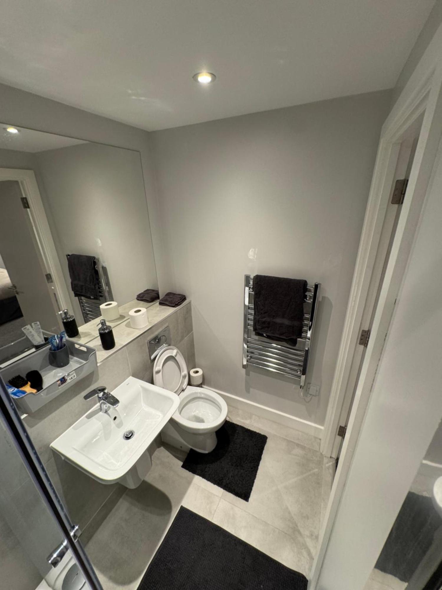 Regent Plaza Apartment Манчестър Екстериор снимка